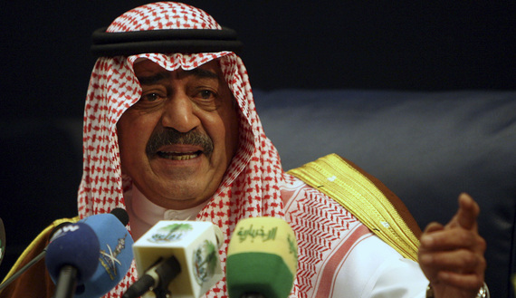 Prince Muqrin bin Abdelaziz gestures during a news conference in Riyadh, Nov. 24, 2007. Image courtesy to REUTERS/Ali Jarekji.