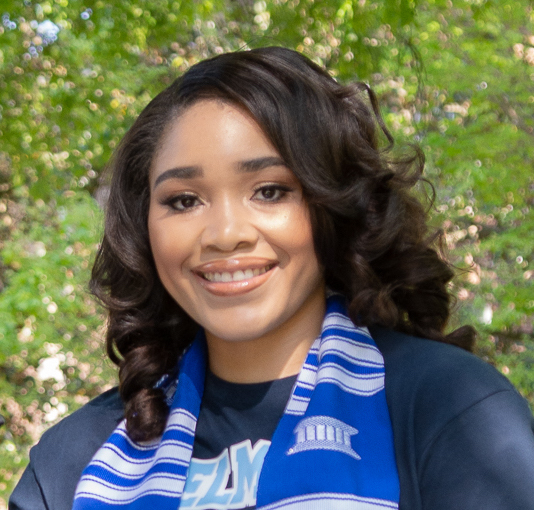 Headshot of Kayla Smith