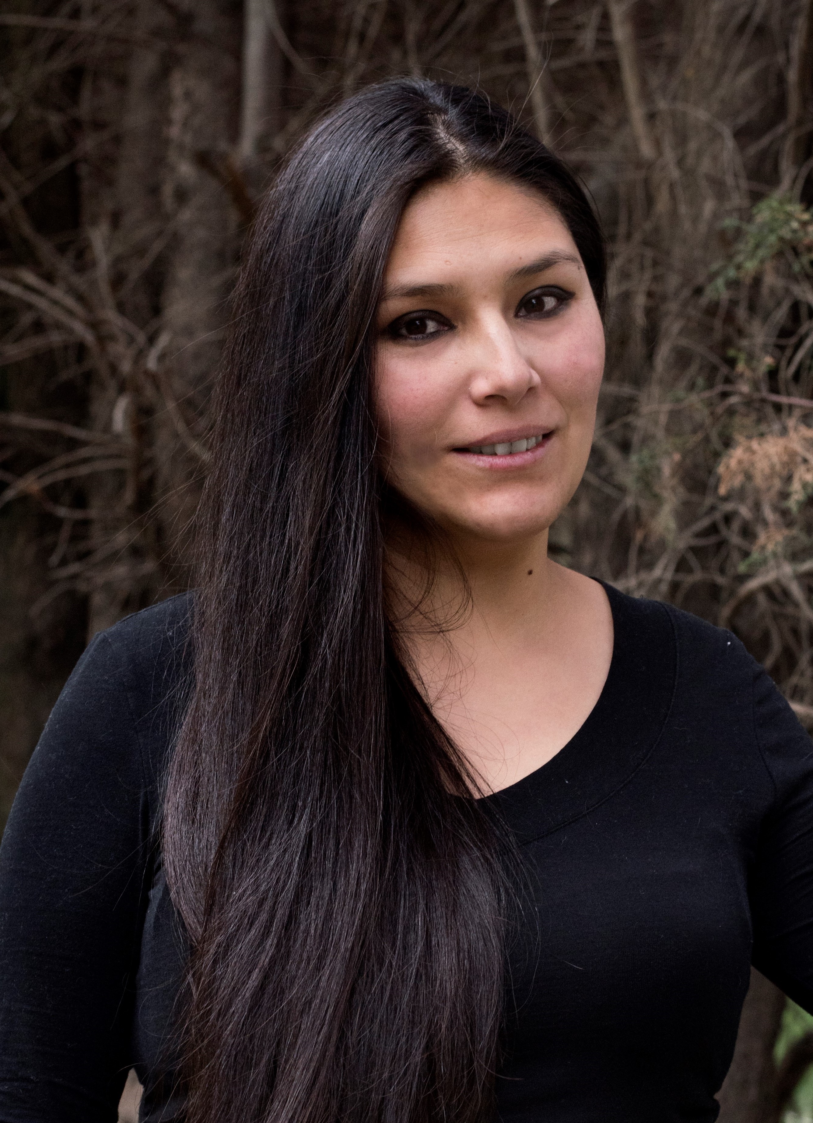 Karen Gil headshot