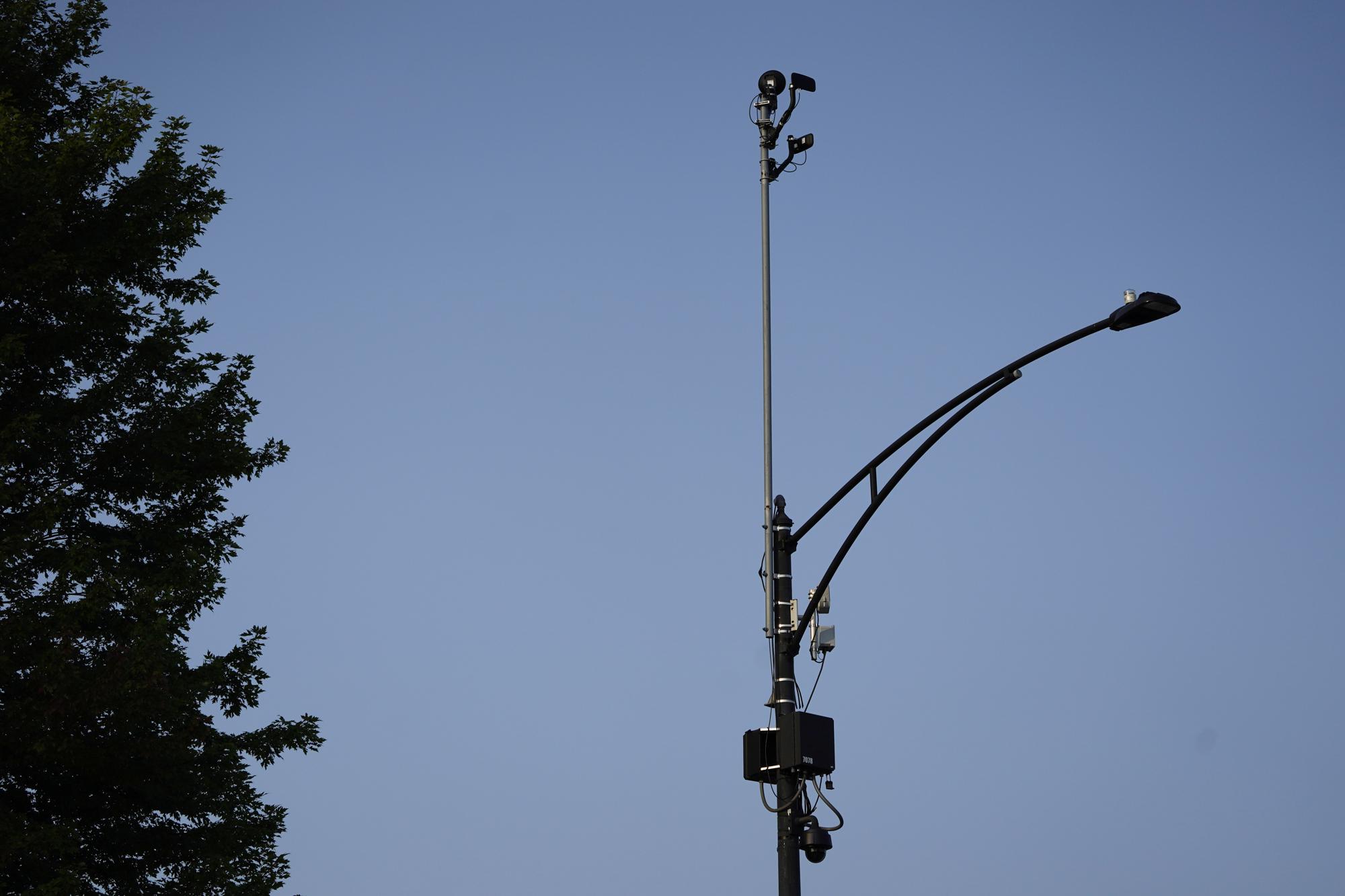 Light pole