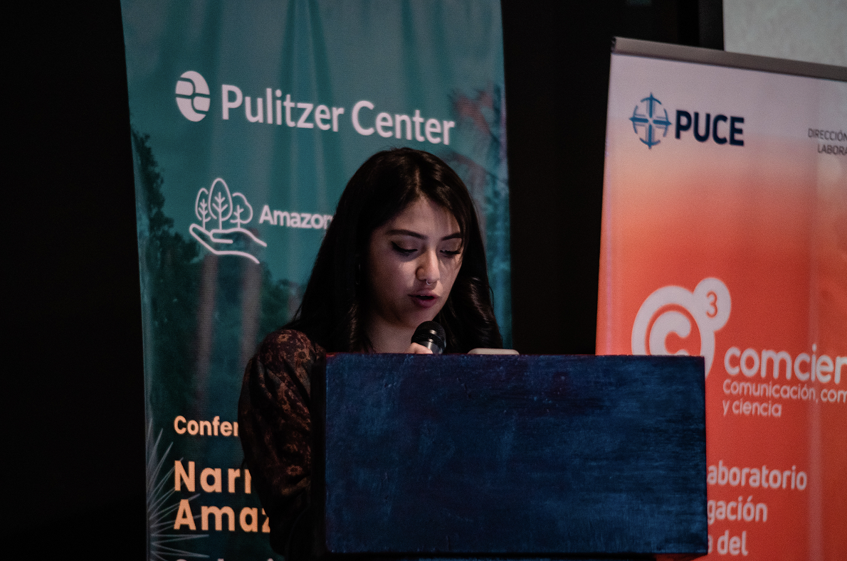 Camila Albuja speaks at a Pulitzer Center event in Quito.