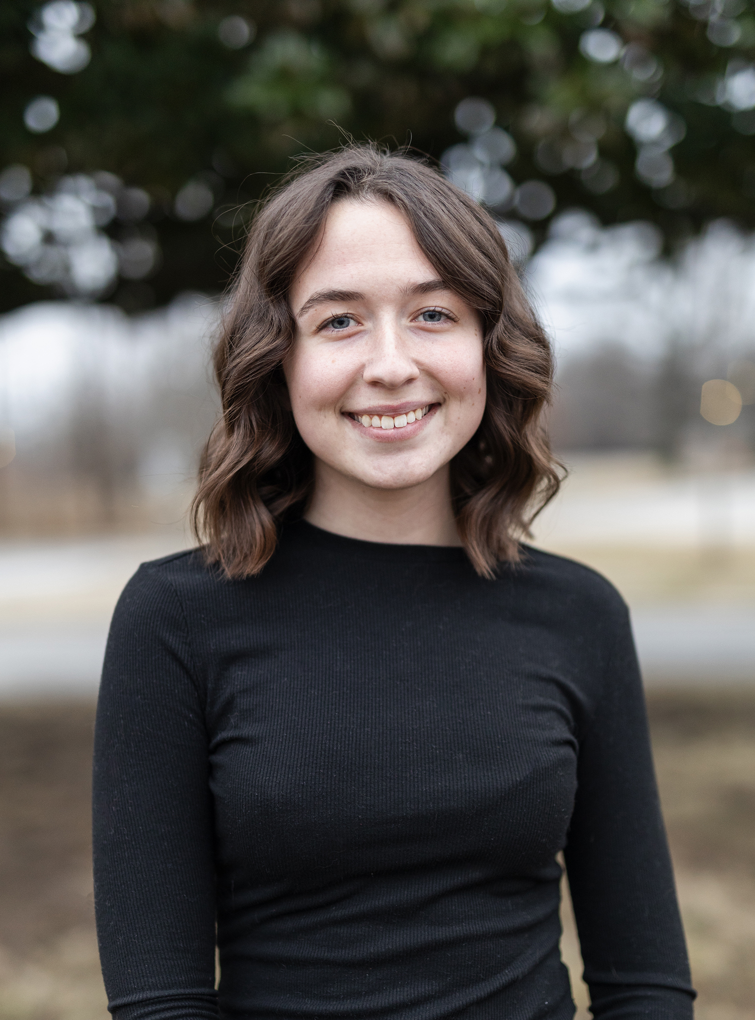 Lylee Gibbs is a sophomore at Southern Illinois University, studying photojournalism. She is the photo editor of the Daily Egyptian, SIU's student-run newspaper. Prior to that, she served as a staff photographer with an emphasis on sports photography.