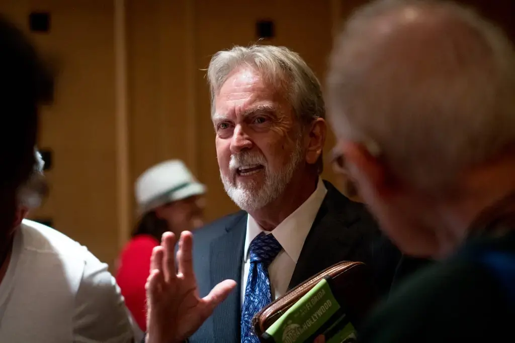 James E. Mitchell testified to the military tribunal at Guantánamo Bay for a second day on Wednesday. Image by Angel Valentin / The New York Times. Cuba, 2020.