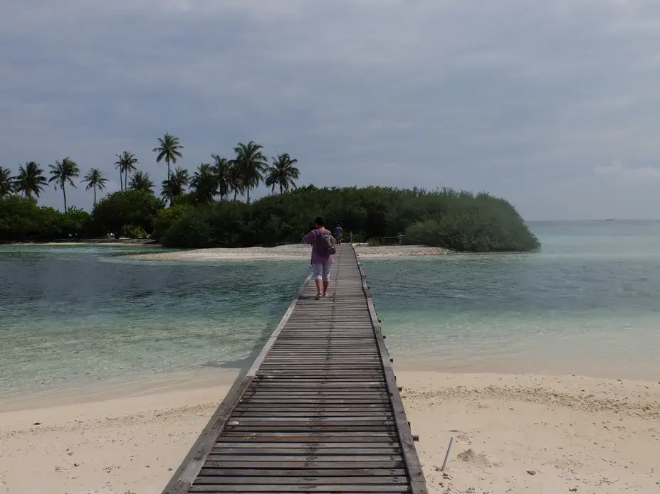 A tourist beach in the Maldives, where democracy is increasingly in jeopardy. Image by Kai Shultz. The Maldives, 2017.
