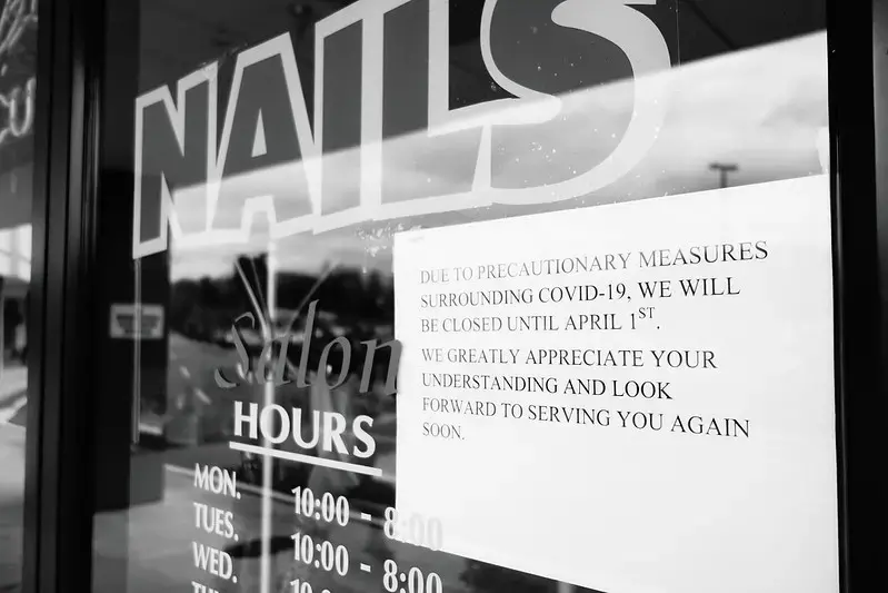 One of the countless retail stores that have closed because of the coronavirus pandemic. Image by Jon Taylor / Flickr. United States, 2020.