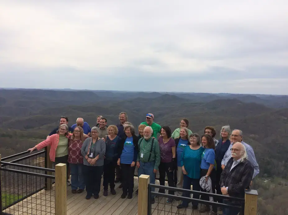 Massachusetts and Kentucky participants share a moment before Hands Across the Hills visit in April ends. Image by Richie Davis. United States, 2018.