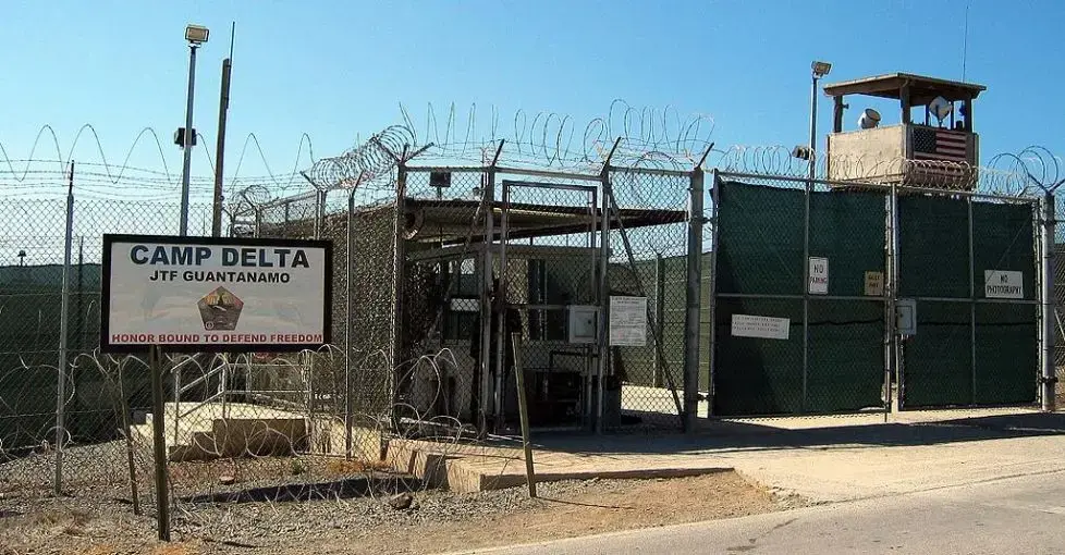 Lt. Alaric A. Piette has been defending a Guantánamo prisoner in a death penalty terrorism case for the last two years. Image by Kathleen T. Rhem/Wikimedia Commons. Cuba, 2005.