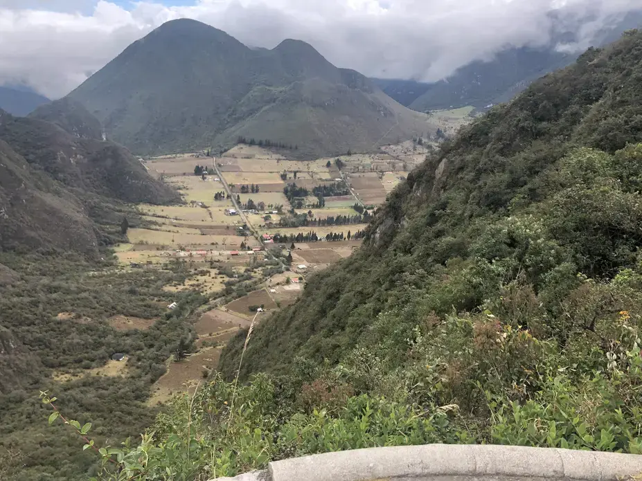 View of crater from Reserva Geobotanica Pulilahua. Image by Ayanna Dickinson. Ecuador, 2019.