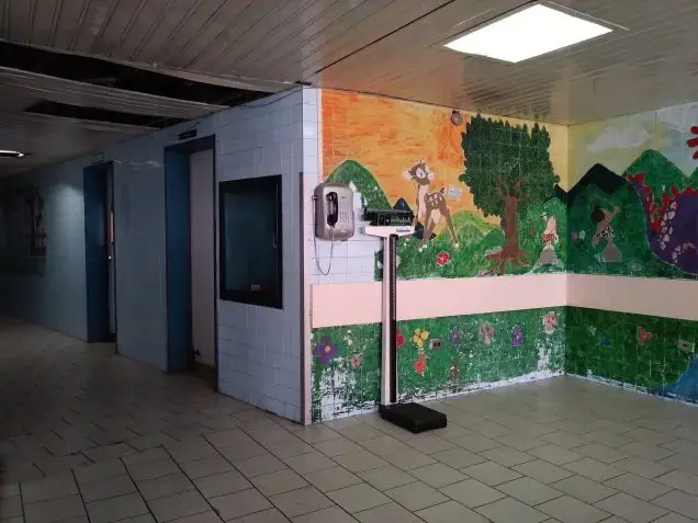 A glimpse inside the Hospital J. M. de los Ríos, Venezuela’s largest pediatric hospital, where the transplant center closed in 2017 due to medicine and medical supply shortages. Image by Flaviana Sandoval. Venezuela, 2018.