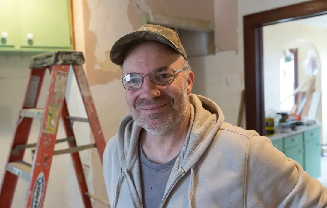 Bruce Drinkman on his farm in Ridgeland. Image by Mark Hoffman. United States, 2019.