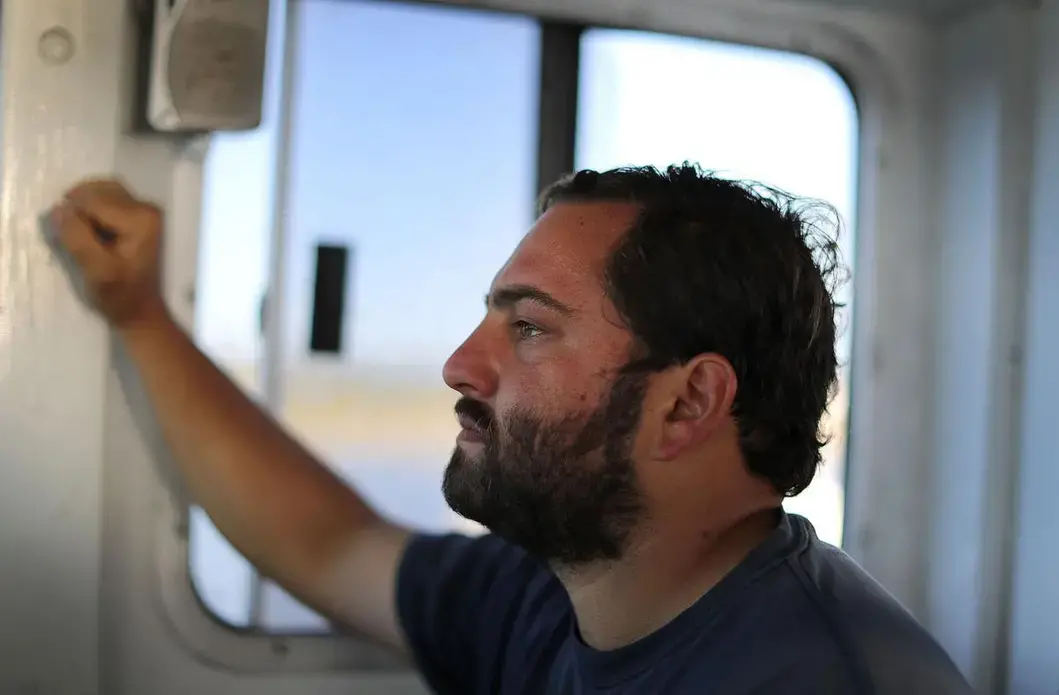 Bennett's father left the industry in the 1990s, opting for a career as a heating technician. Image by John Tlumacki. United States, 2019.