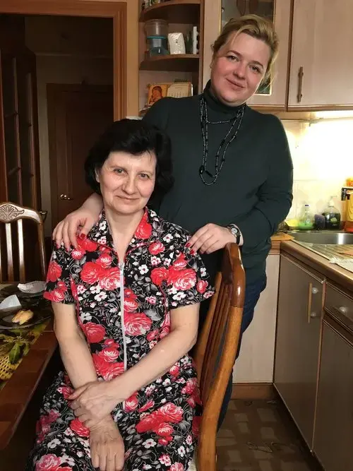 Anna Kireeva in her mother Galina's home Murmansk, Russia. Image by Amy Martin. Russia, 2018.
