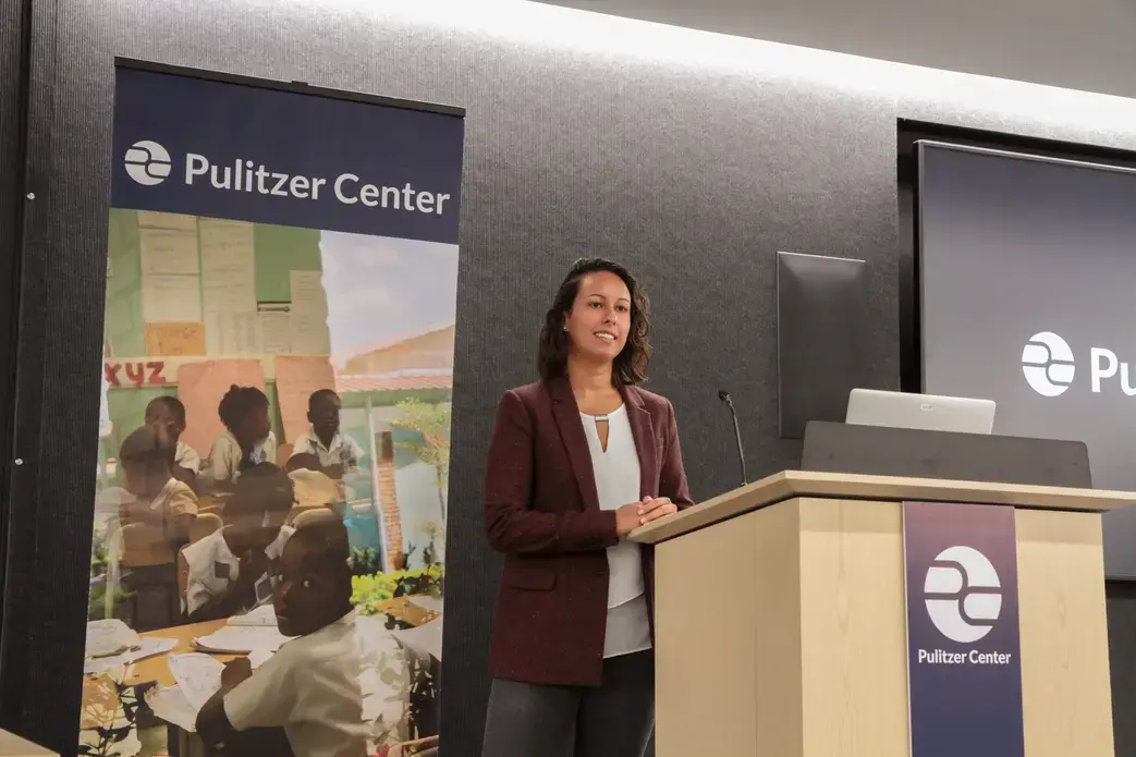 National Geographic digital video producer Gabrielle Ewing discusses her work on maternal mortality in the Washington D.C. region. Image by Libby Moeller. United States, 2019.