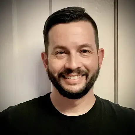 Photo of Neil Cruz