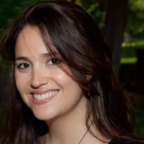 Headshot of Amie Ferris-Rotman