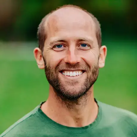 headshot of Rob Greenfield