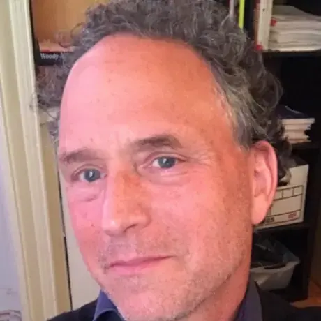 Charles Lyons headshot