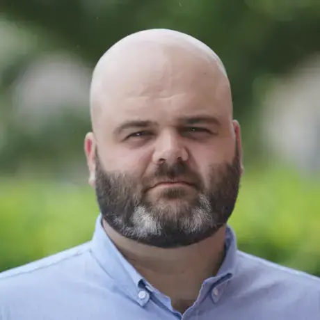 Reporter Thomas Heaton