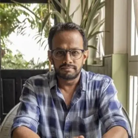 Samanth Subramanian headshot