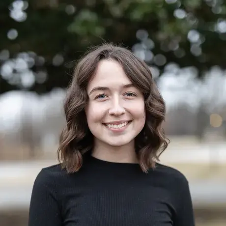 Lylee Gibbs is a sophomore at Southern Illinois University, studying photojournalism. She is the photo editor of the Daily Egyptian, SIU's student-run newspaper. Prior to that, she served as a staff photographer with an emphasis on sports photography.