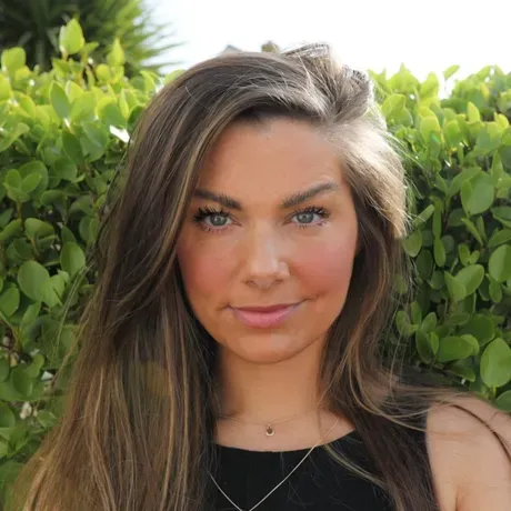Hannah Stitfall headshot