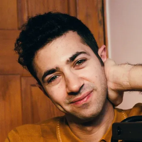 Daniel Lombroso headshot