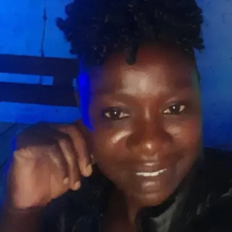 Tsitsi Bhobo