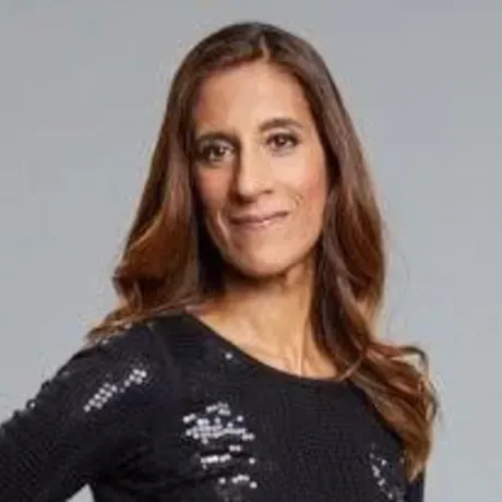 headshot of Rozina Breen