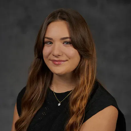 Mikayla Melo headshot
