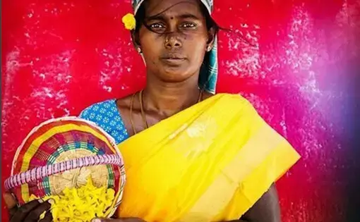 One of the artisans Oshadi works with to produce naturally-dyed clothes. Image courtesy of Oshadi. India, 2016.