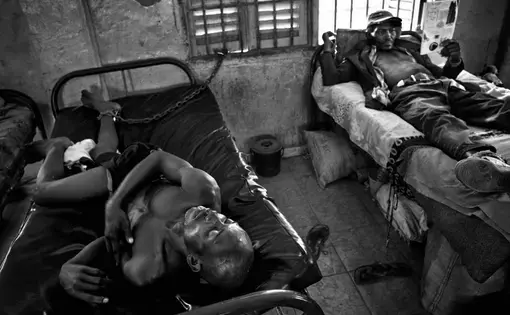 Image by Robin Hammond. Sierra Leone, 2013.