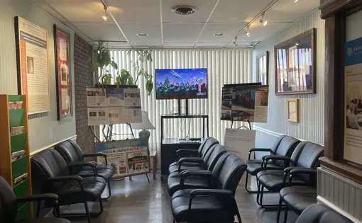 Dr. Chapman's waiting room wide view