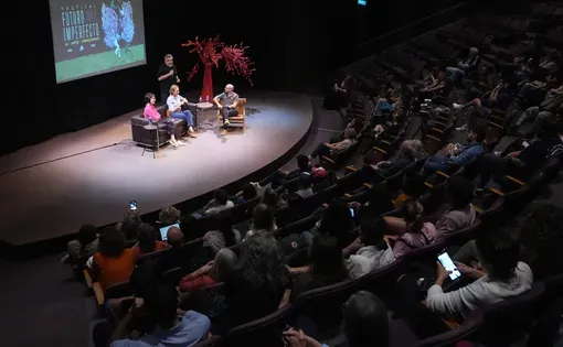 Panelists speak at Festival Futuro Imperfecto, Buenos Aires