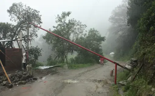 The checkpoint at San Pedro de Yumate. Image by Andrés Bermúdez Liévano. Ecuador, 2019.