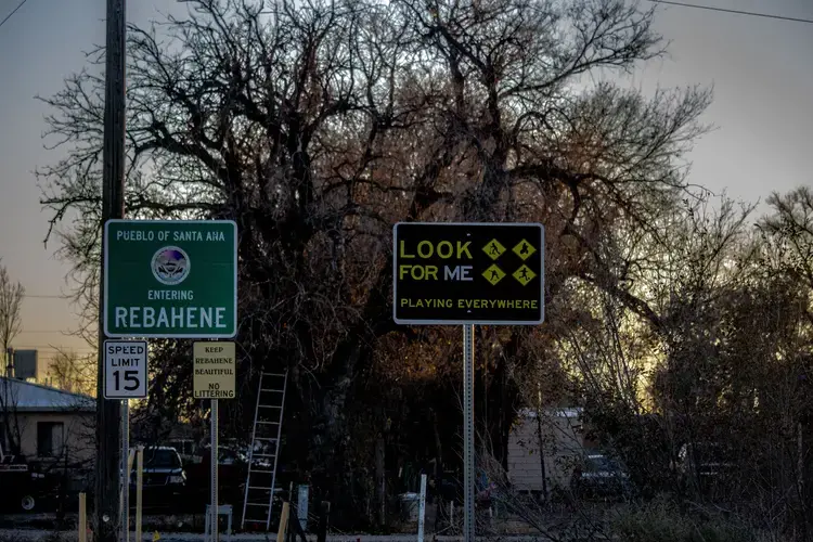 Throughout the Santa Ana Pueblo, signs placed along the road warn drivers to look out for community members playing sports or being active. Image by&nbsp;Viridiana Vidales Coyt.&nbsp;United States, 2017.