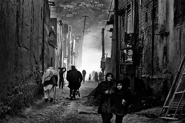 © Monika Bulaj. 2009-2012. 