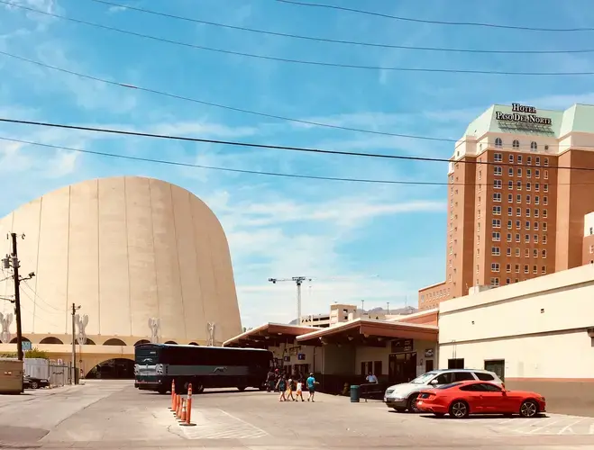 A Greyhound bus station, less than a mile from Casa Vides. Most of the migrants who stay at Casa Vides ride a plane or bus to their final destination.&nbsp;Image by Lily Moore-Eissenberg. United States, 2019.