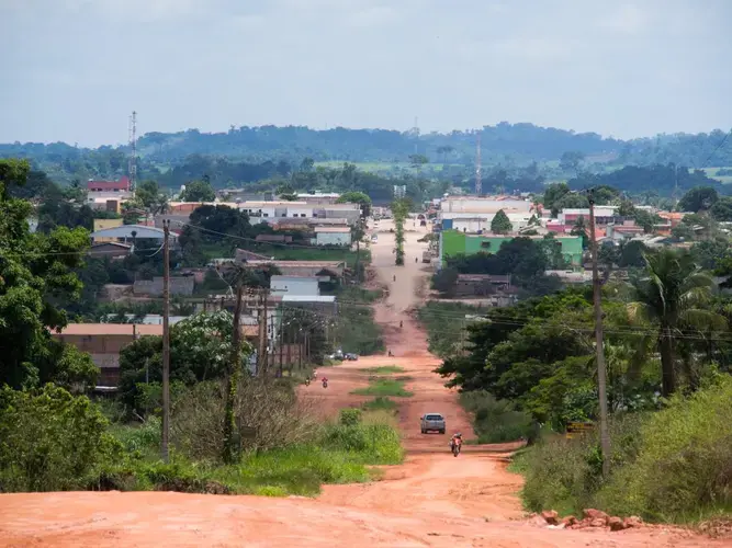 A view of the city Novo Progresso, described sometimes as the 'Wild West' due to its violence and conflict over land. Image by Heriberto Araújo. Brazil, 2019.