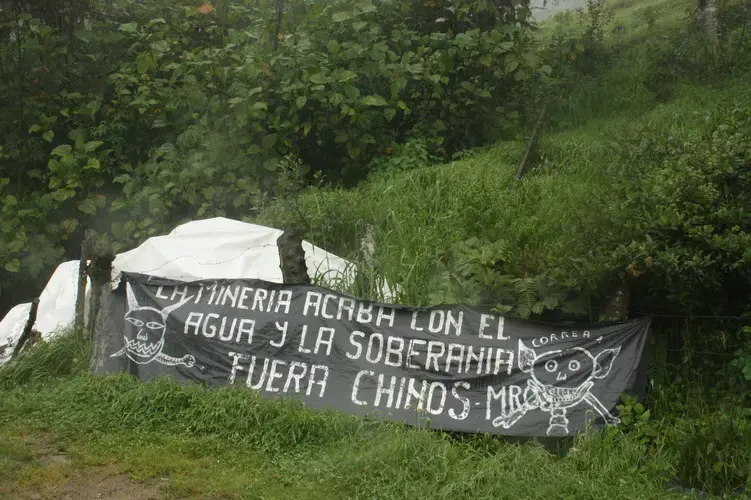 The Coca-Cola coloured rivers of Quimi, caused by vegetable tannins, is one of the most peculiar natural features of the Cóndor mountain range. Image by Andrés Bermúdez Liévano. Ecuador, 2019.