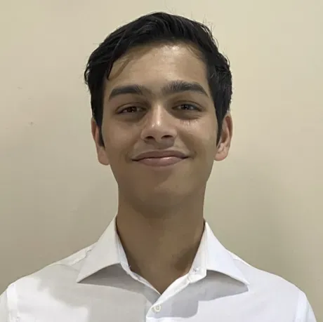 Akash Nayak headshot