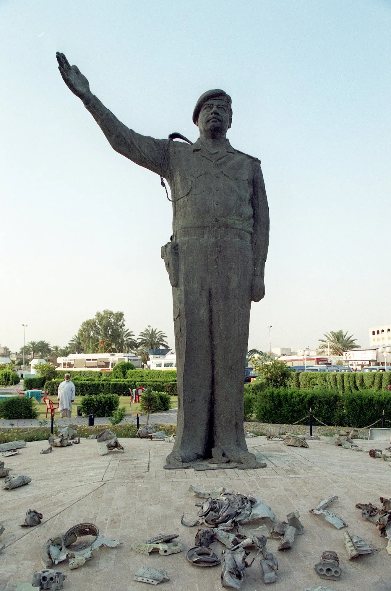 Saddam Hussein statue