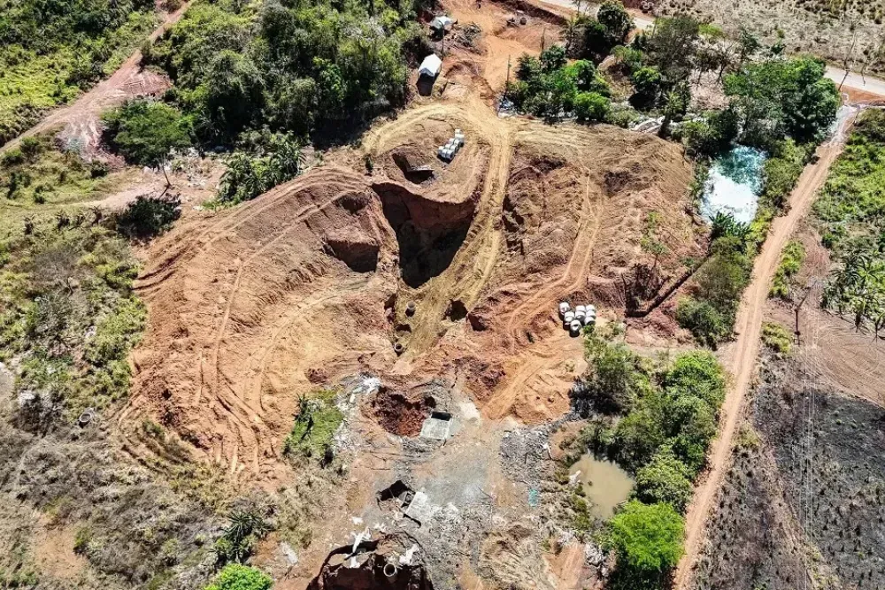 Illegal copper mining area in the Carajás region, southeastern Pará. Image by Cícero Pedrosa/Repórter Brasil. Brazil.