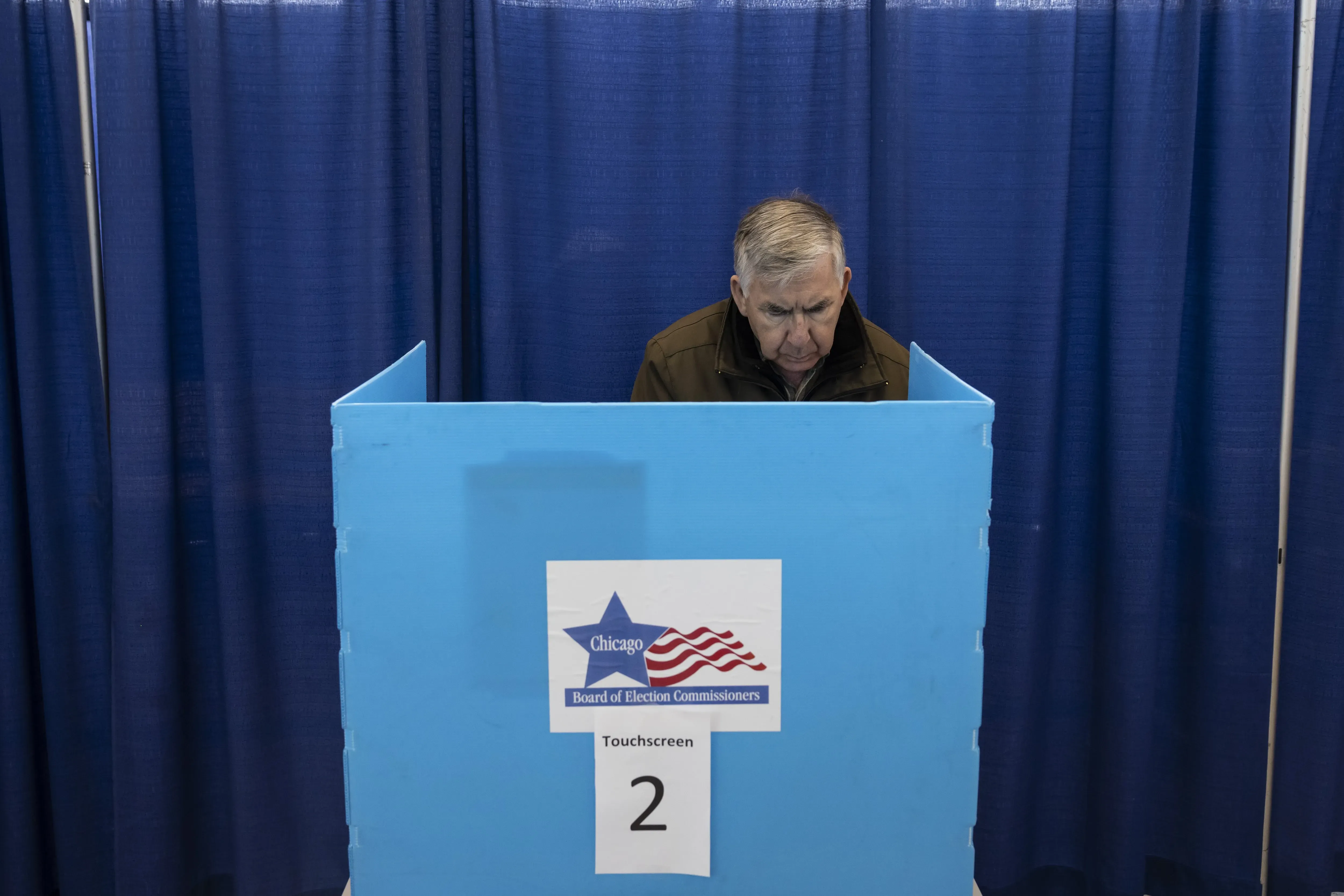 Leonard Kosiba, 71, early votes in the 2024 Presidential Primary Election at the Northtown Branch of the Chicago Public Library, at 6800 N. Western Ave., in the 50th Ward in West Ridge on the North Side, Monday, March 4, 2024. Image by Ashlee Rezin/Sun-Times.