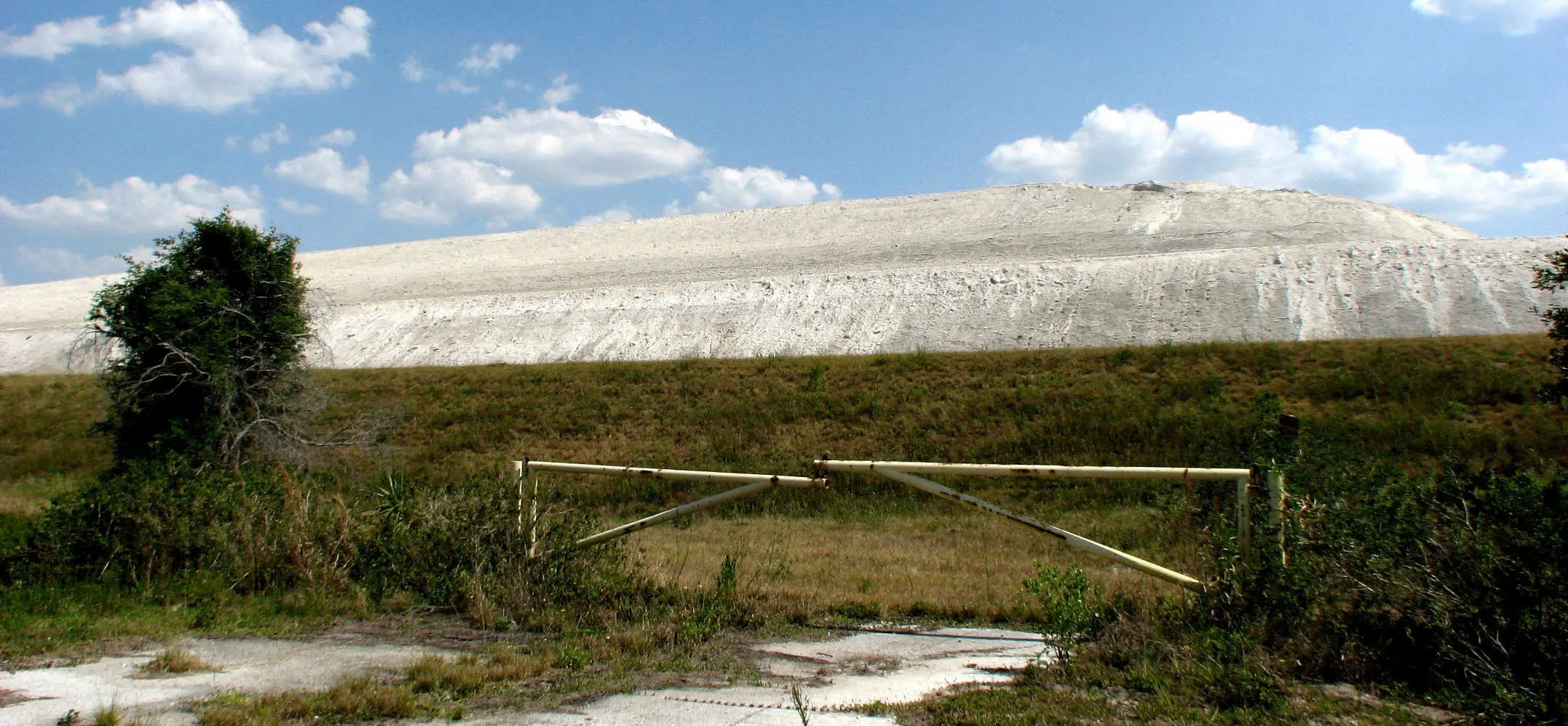 phosphogypsum stack viewed from the ground