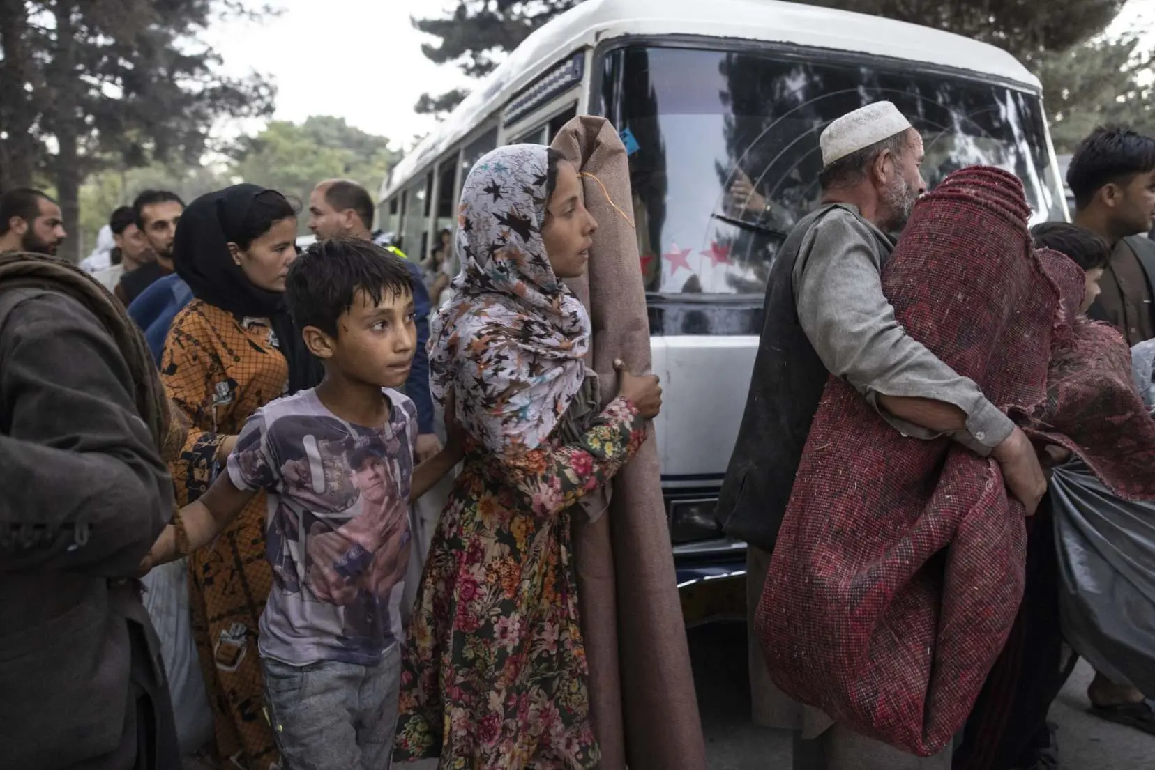 Displaced Afghans trying to move into Kabul from Northern Afghanistan