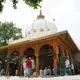 An unobstructed view of the dargah of Qutubuddin Bakhtiyar Kaki in Delhi, where the inner courtyard is accessible only to men. Image by Nikhil Mandalaparthy. India, 2019.